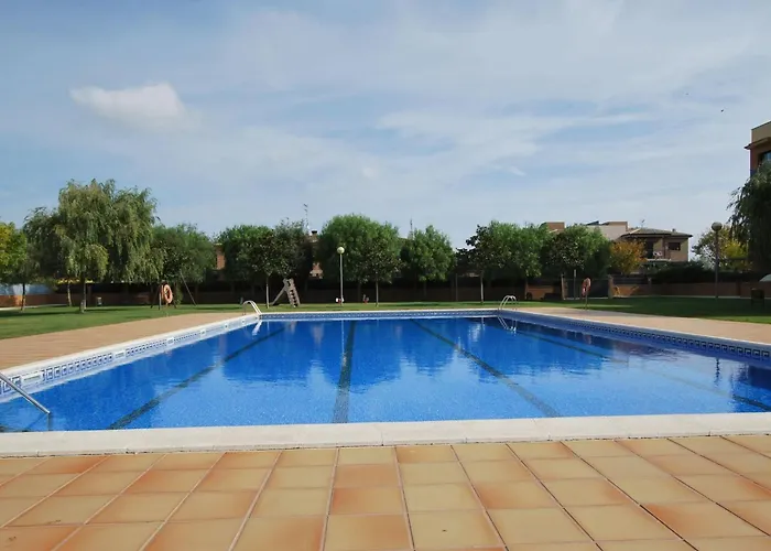 Pool And Cabrera de Mar